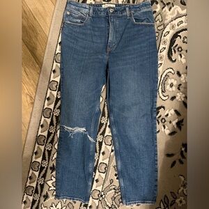 Abercrombie & Fitch The Mom High Rise Jeans